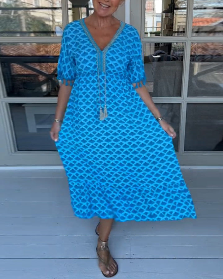 | V-neck casual dress with print