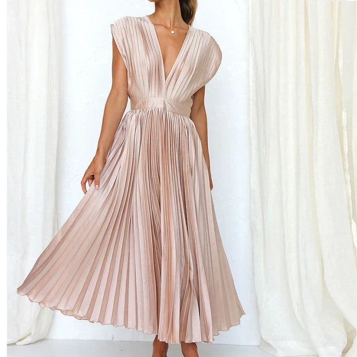 "Bella" - Maxi dress with V-neck and pleats