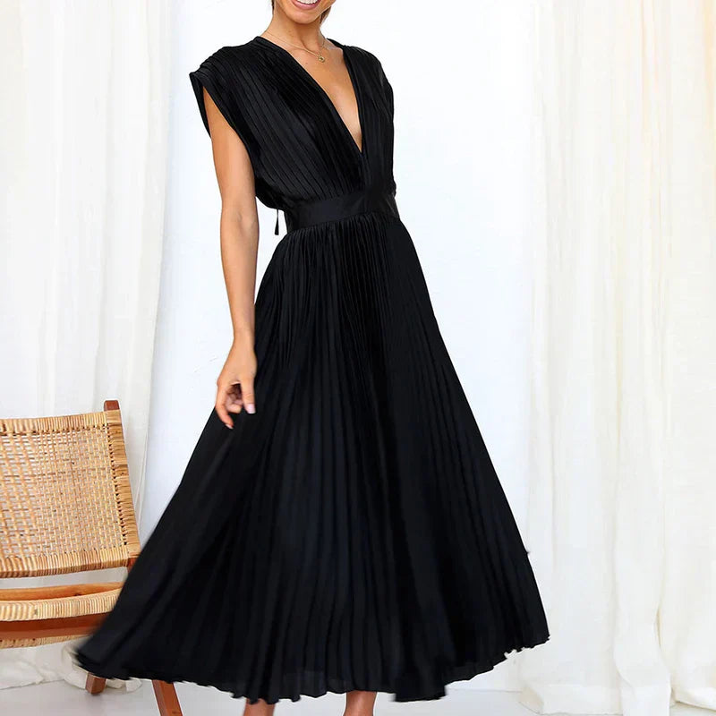 "Bella" - Maxi dress with V-neck and pleats
