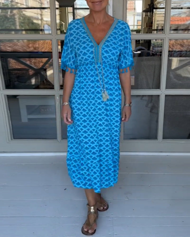 | V-neck casual dress with print