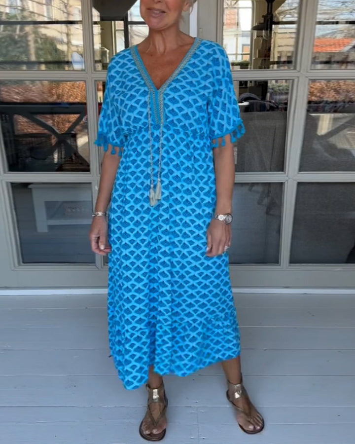 | V-neck casual dress with print